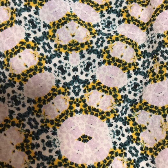 Patterned Shorts - Picture 2 of 3